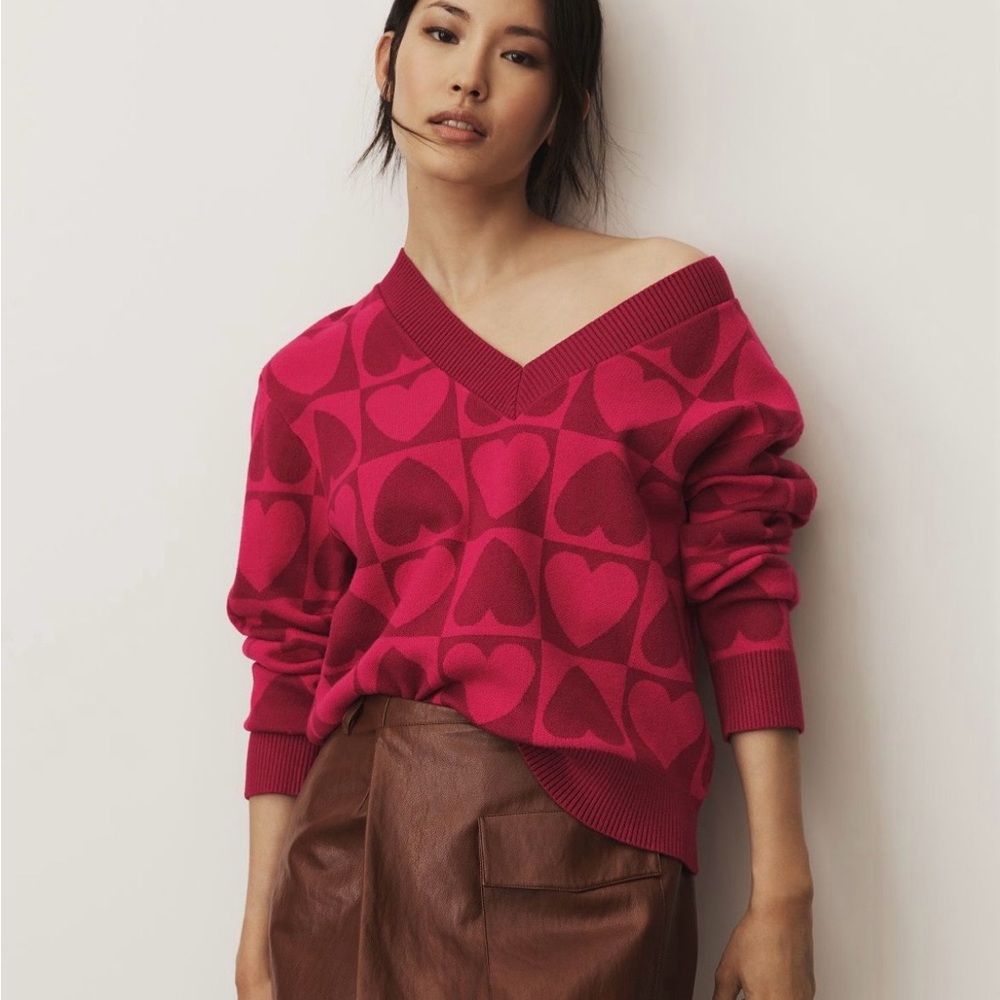 Red Off-the-Shoulder Sweater with Geometric Pattern and Relaxed Fit